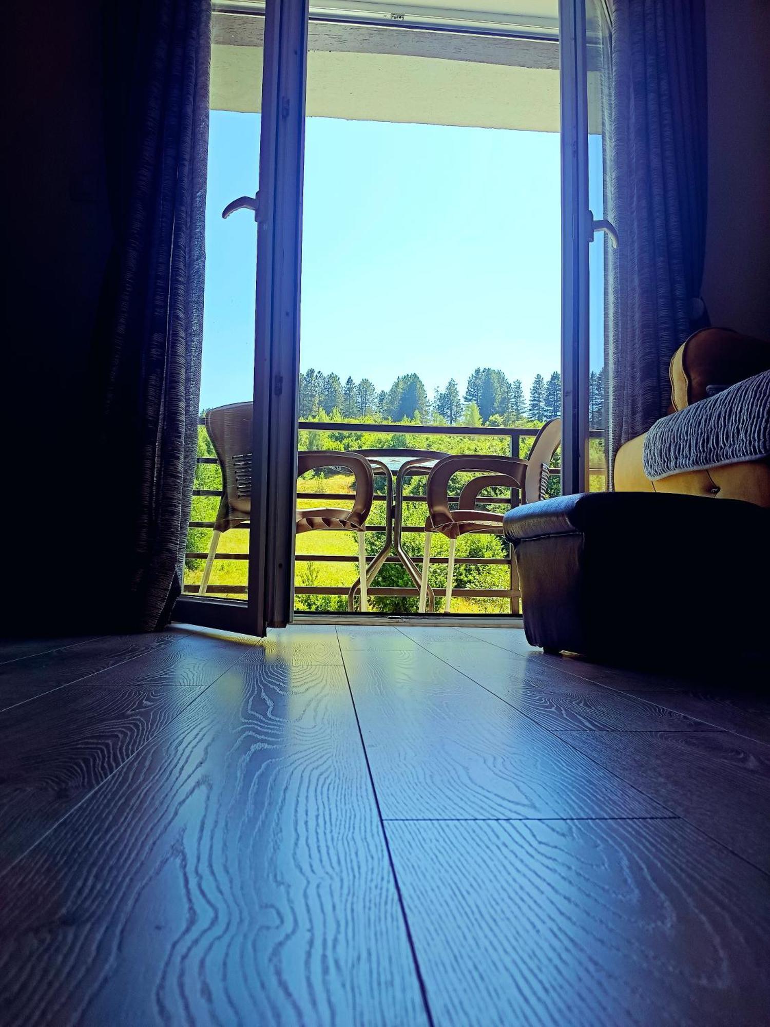 Apartman Irvas Kolašin Exteriör bild