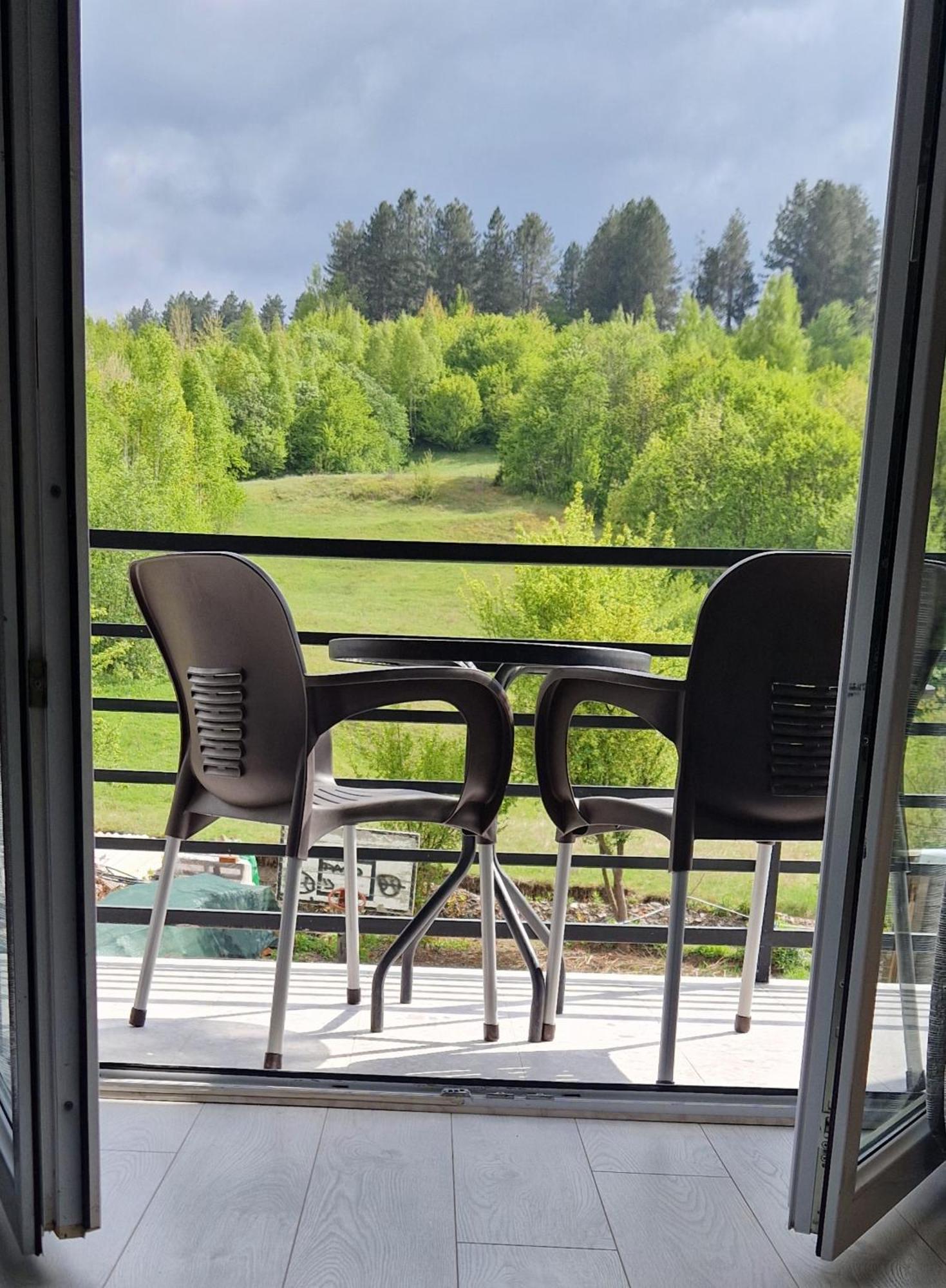Apartman Irvas Kolašin Exteriör bild