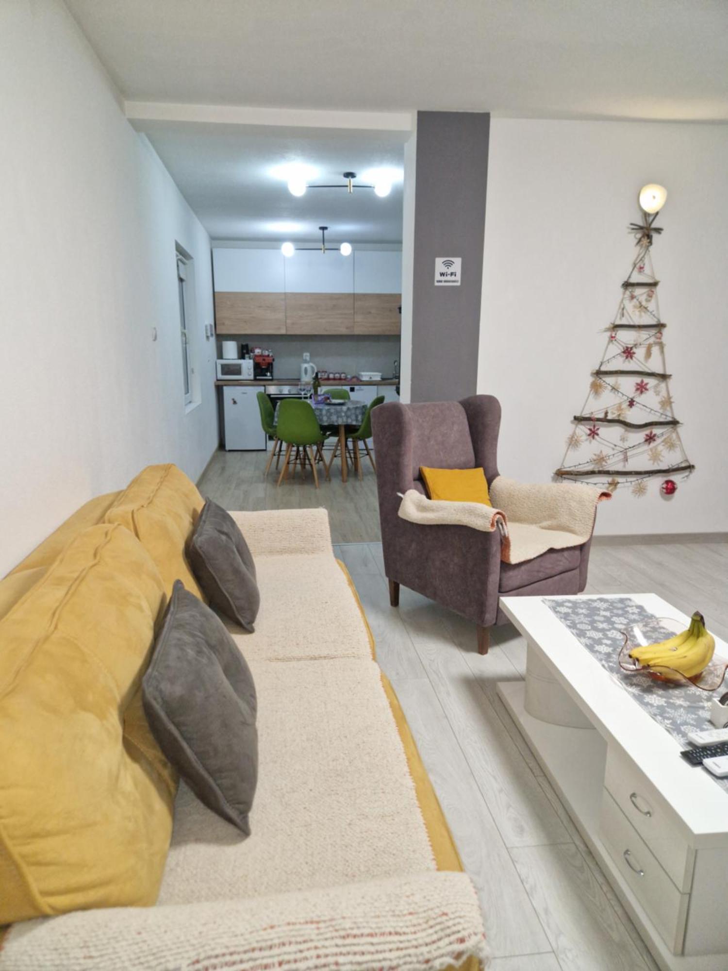 Apartman Irvas Kolašin Exteriör bild